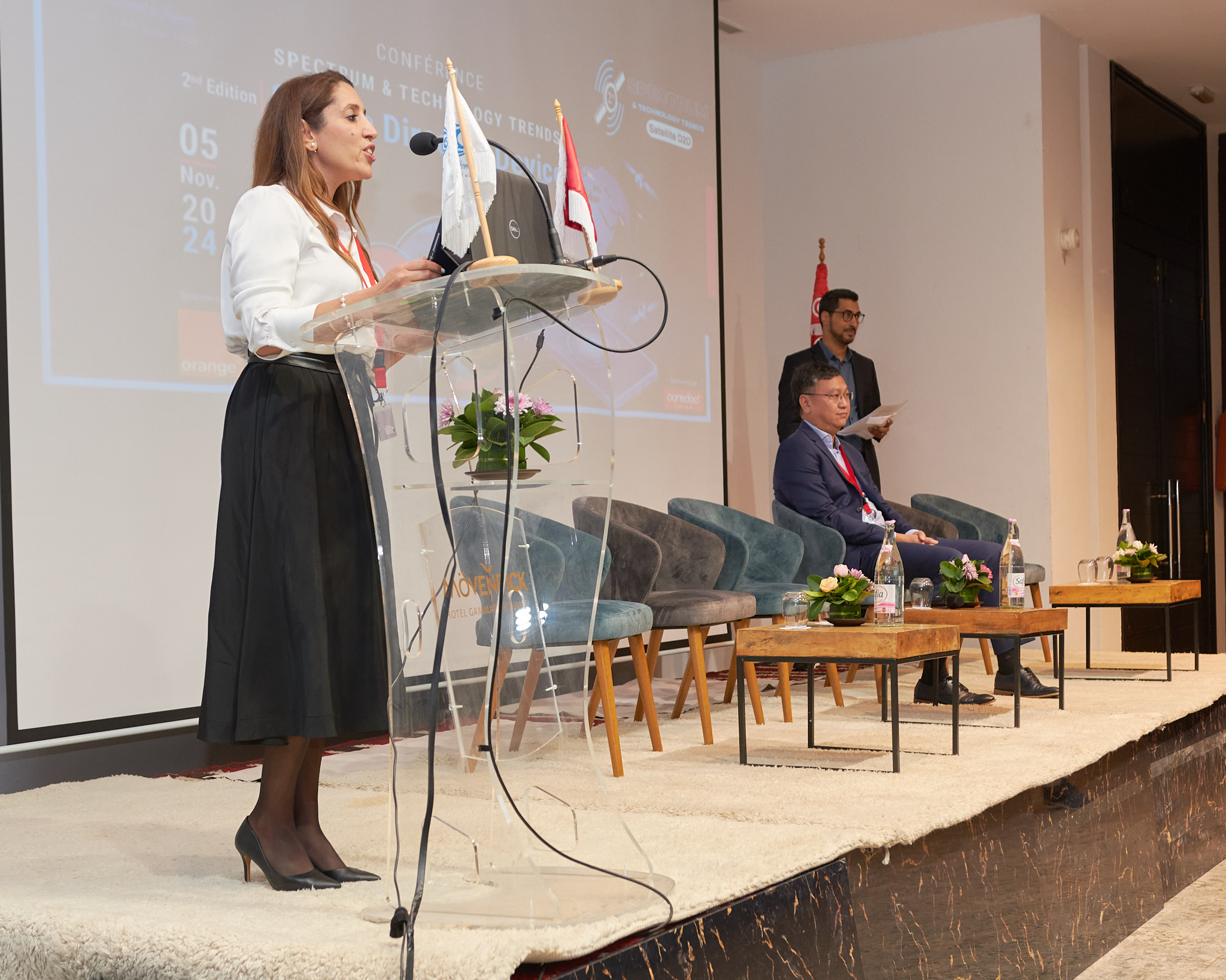 الوكالة الوطنية للترددات » تنظم النسخة الثانية من مؤتمر "الطيف والتوجهات التكنولوجية" تحت عنوان "صناعة الأقمار الصناعية والاتصال المباشر عبر الأقمار الصناعية بالهاتف أو بالجهاز (D2H/D2D)"