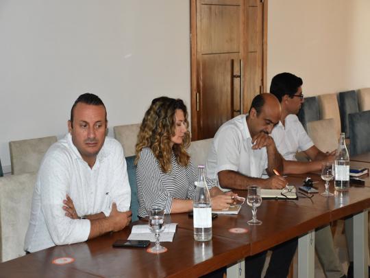 Un atelier avec les opérateurs de téléphonie mobiles publics et l’Office National de la Télédiffusion