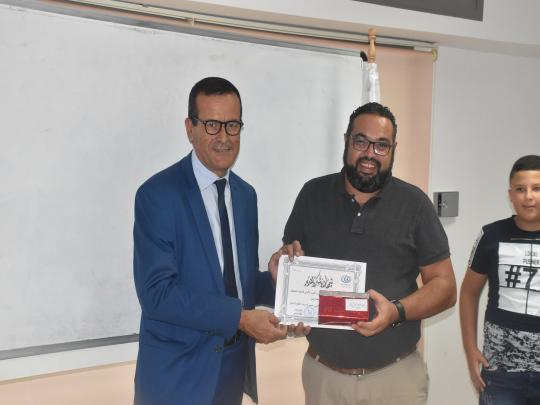 احتفالا بيوم العلم: الوكالة الوطنية للترددات تكرم المتفوقين من أبناء موظفيها