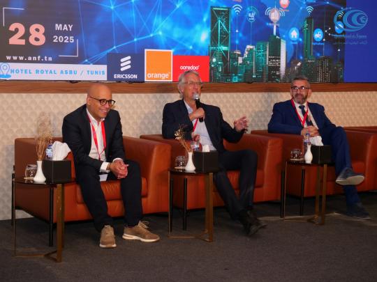 L’Agence Nationale des Fréquences a organisé, le mercredi 28 mai 2025, un atelier national intitulé " Déploiement et Opportunités des Réseaux Privés 5G», à l’hôtel Royal ASBU à Tunis, en présence d’un parterre d’experts internationaux, d’acteurs nationaux du secteur des télécommunications ainsique des opérateurs publics de téléphonie mobile en Tunisie. Cet atelier visait à instaurer un dialogue national et une réflexion collective en vue d’établir les bases d’une approche concrète et claire pour le déploiem