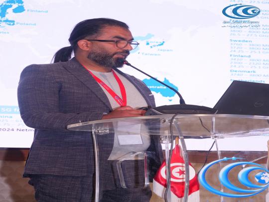 L’Agence Nationale des Fréquences a organisé, le mercredi 28 mai 2025, un atelier national intitulé " Déploiement et Opportunités des Réseaux Privés 5G», à l’hôtel Royal ASBU à Tunis, en présence d’un parterre d’experts internationaux, d’acteurs nationaux du secteur des télécommunications ainsique des opérateurs publics de téléphonie mobile en Tunisie. Cet atelier visait à instaurer un dialogue national et une réflexion collective en vue d’établir les bases d’une approche concrète et claire pour le déploiem